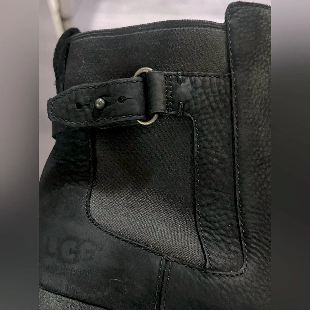 LIKE NEW UGG AUS Women's Indra Wedge Booties Winter Suede Leather Boots - Picture 11 of 11